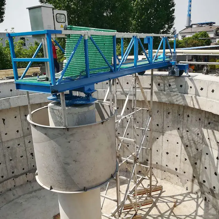 Peripheral drive half-bridge scraper.jpg