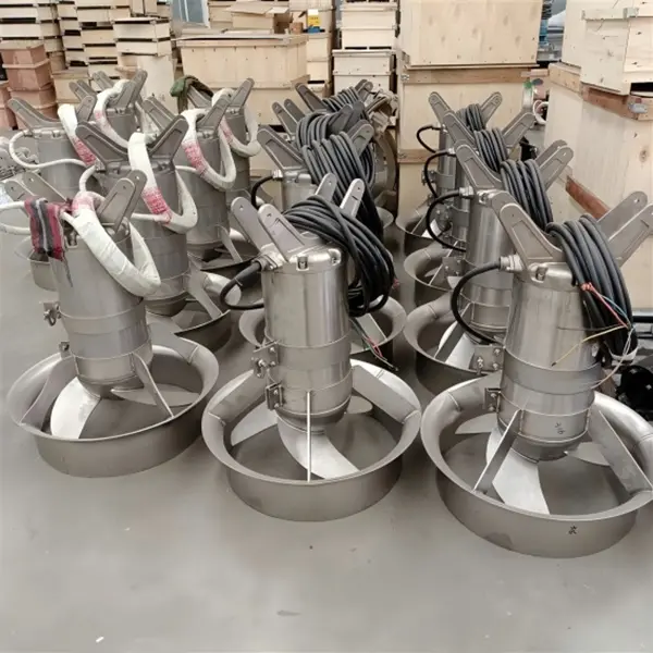 Sewage tank submersible mixer