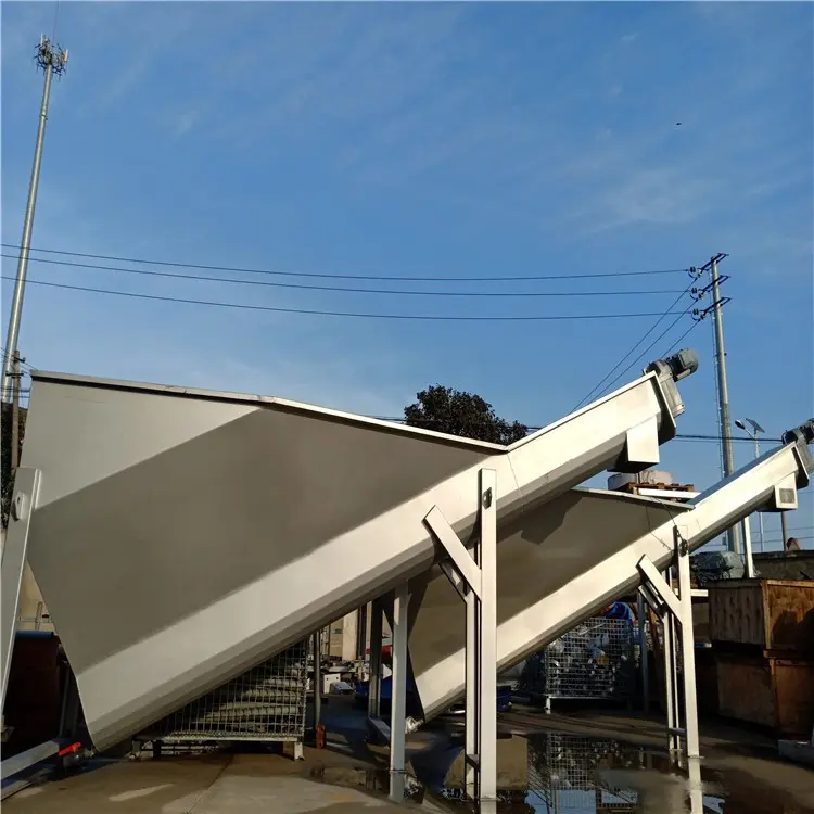 Sewage treatment sand water separator