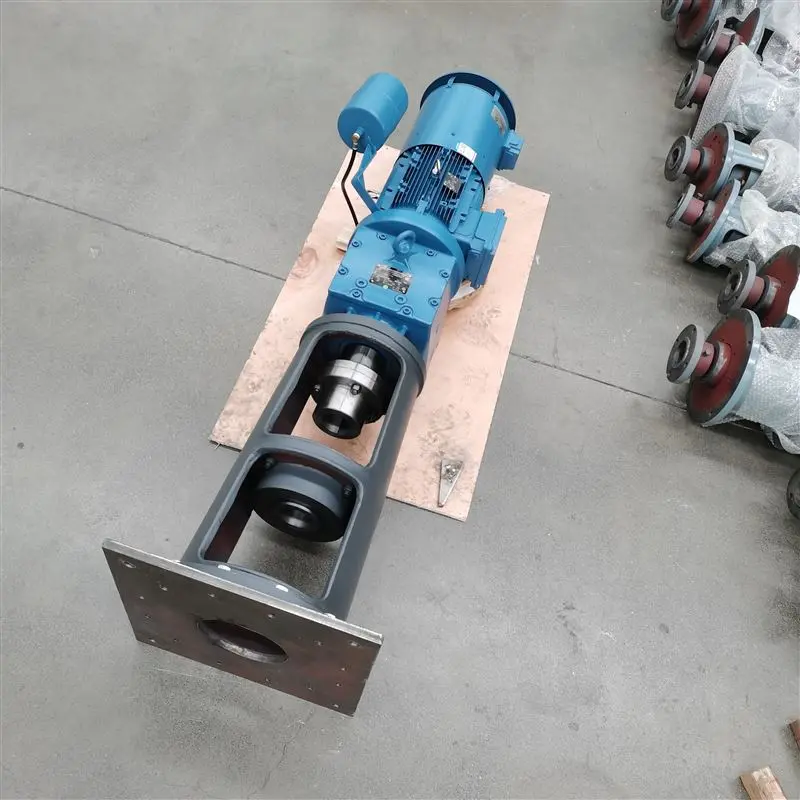 pengadun berdiri.jpg